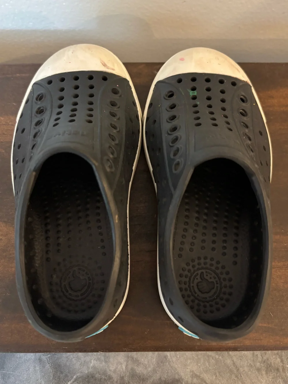 Skechers shoes native white